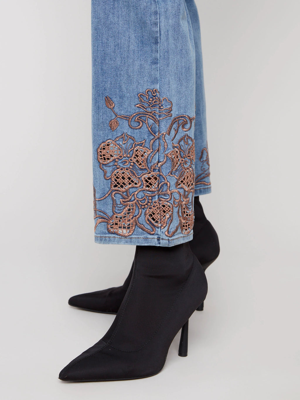 Straight Leg Jeans With Lace Embroidery - Medium Blue